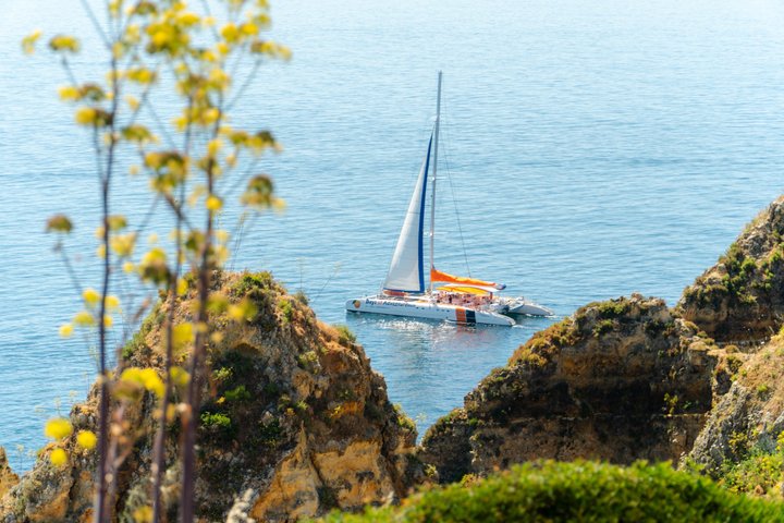 Golden Coast seiltur i 3,5 timer i Ponta da Piedade Lagos