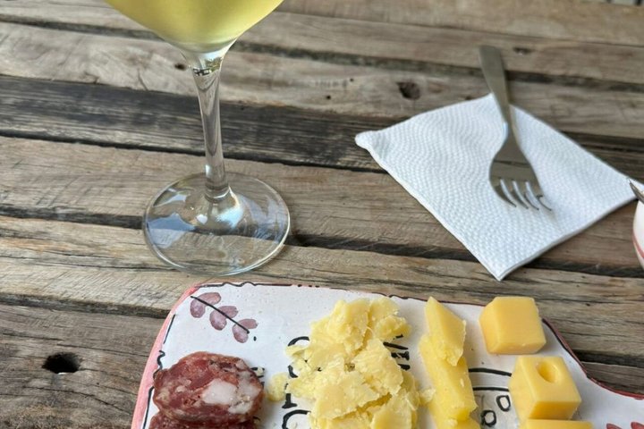 Vin- og ostesmagning i Colonia del Sacramento