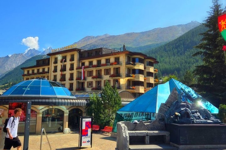 Day Trip to Zermatt, Matterhorn, Glacier Paradise from Montreux