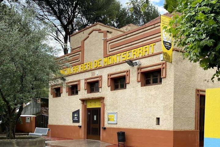 Biglietto per la Funicolare di Montserrat e viste sulle montagne, Barcellona
