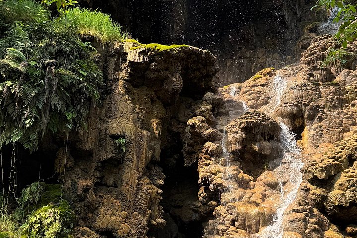 Tour Privado de 1 Día a la Cascada Tumpak Sewu desde Malang/Surabaya