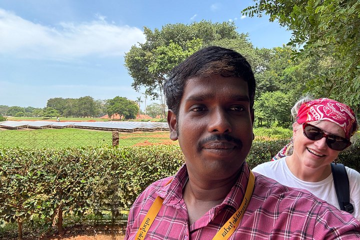 Beste Privat-Tagestour durch Pondicherry und Auroville von Chennai