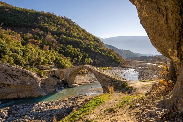 Bënja Thermal Baths og Langarica Canyon Tour fra Saranda Ksamil