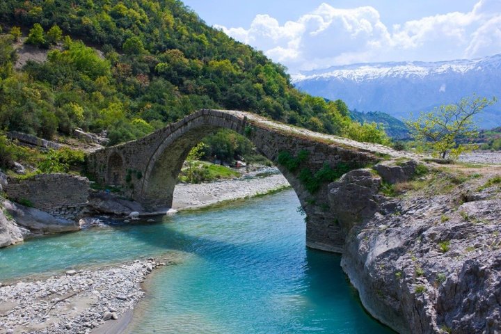 Bënja Thermal Baths og Langarica Canyon Tour fra Saranda Ksamil