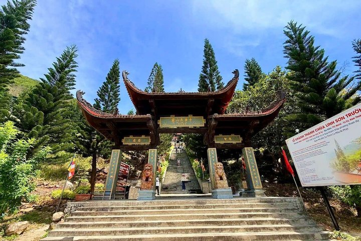 Ab Mui Ne: Malerische Seilbahnfahrt zum Berg Ta Cu und schlafender Buddha