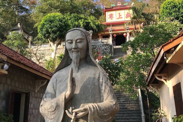 Ab Mui Ne: Malerische Seilbahnfahrt zum Berg Ta Cu und schlafender Buddha