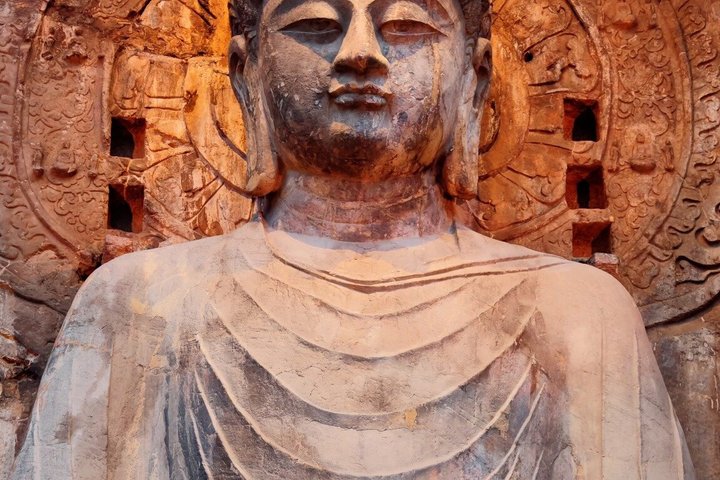 Luoyang privat dagstur till Longmen Grottoes och Shaolin tempel