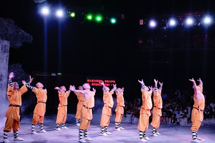 Luoyang privat dagstur till Longmen Grottoes och Shaolin tempel