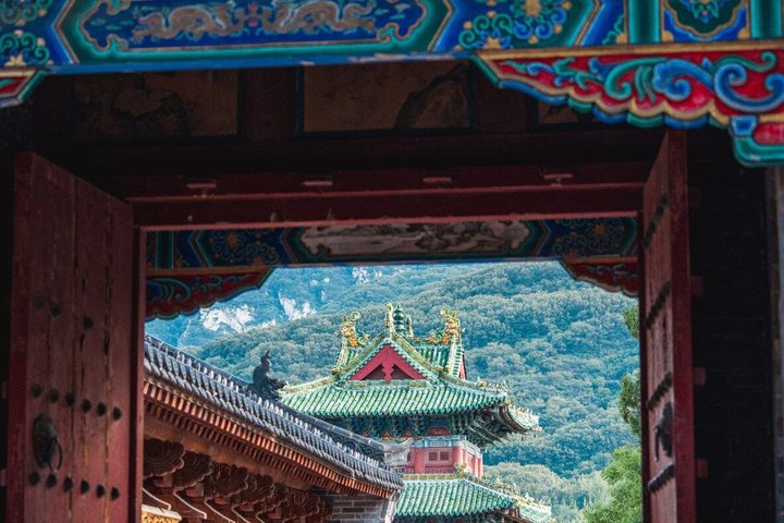 Luoyang privat dagstur till Longmen Grottoes och Shaolin tempel