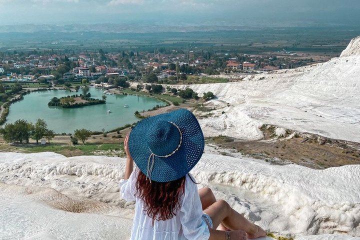 Excursión de día completo a Pamukkale desde Bodrum con almuerzo y traslado al hotel