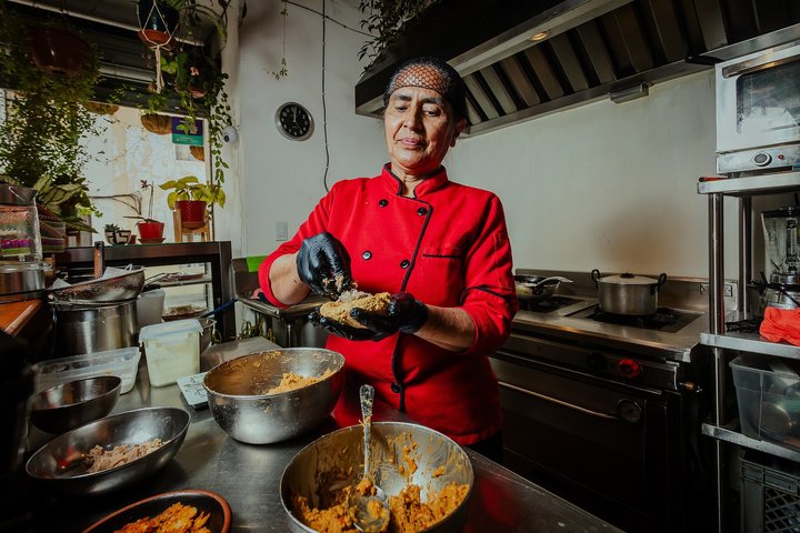 Cuenca Kitchens Food Tour met 14 + Proeverijen