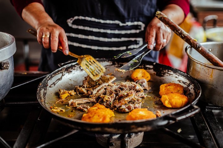 Cuenca Kitchens Food Tour met 14 + Proeverijen