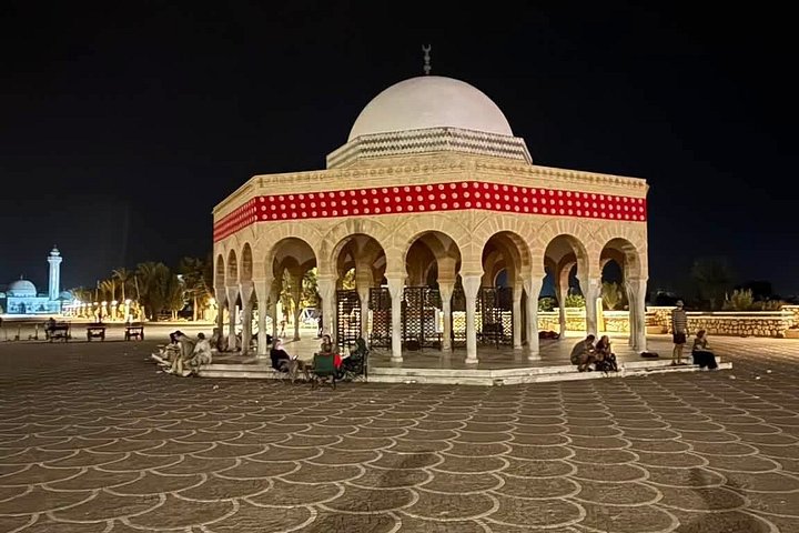 Halvdagstur till Monastir Medina Ribat och Bourguibas mausoleum