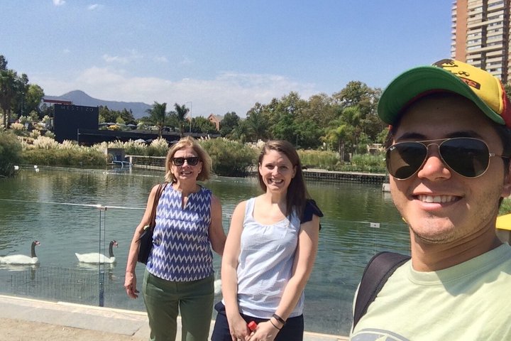 Privé Wandelen in Santiago: Verken met een lokale expert + lunch