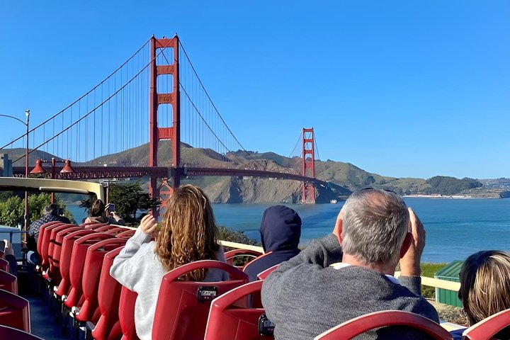 SF : Hop-on Hop-off Sightseeing Tour mit dem Open-top Bus