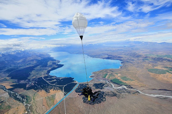 Skydive Mt. Cocinar: más de 45 segundos de caída libre desde 13,000 pies