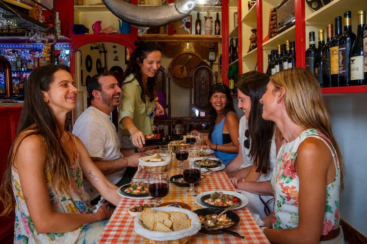 Gewinner 2026 Unentdeckte Lissabon Food & Wine Tour von Eating Europe