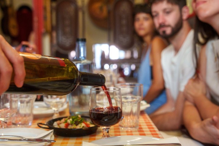 Gewinner 2026 Unentdeckte Lissabon Food & Wine Tour von Eating Europe