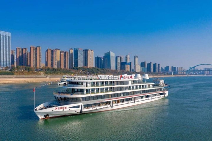 Hotell i nærheten av Yichang Three Gorges Dam and Xiling Gorge Cruise Tour