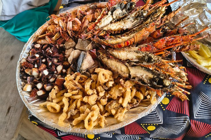 Privat tur Mnemba Dolphin med see food frokost & Kendwa Beach