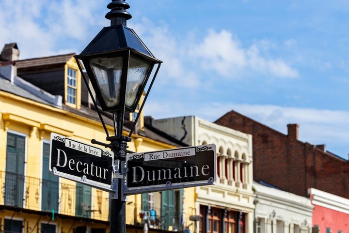 Anmeldelser af New Orleans Ghost og True Crime