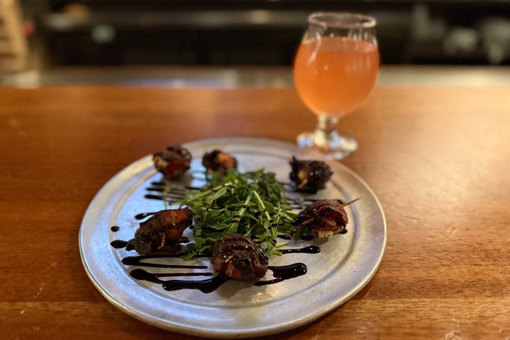 Raleigh : tour gastronomico del distretto dei magazzini con 5 degustazioni e barbecue