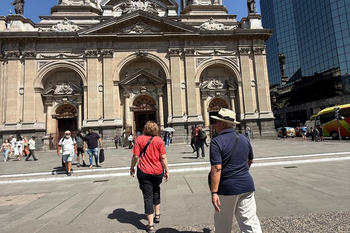 Traslado post crucero y tour por la ciudad de Santiago (máx. 10)