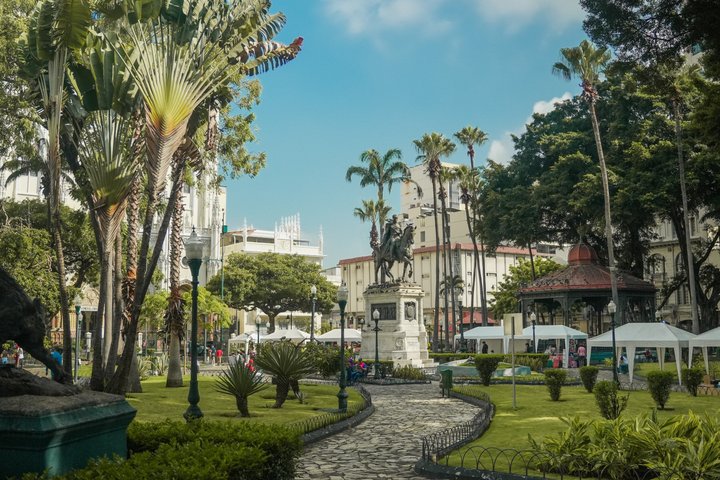 Guayaquil Layover Sightseeing Tour med Round-Trip Airport Transport