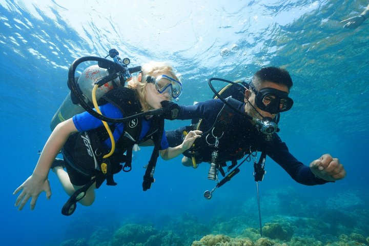 Entdecken Sie Sporttauchen, probieren Sie Tauchen für Anfänger aus (beginnt ab Koh Chang)