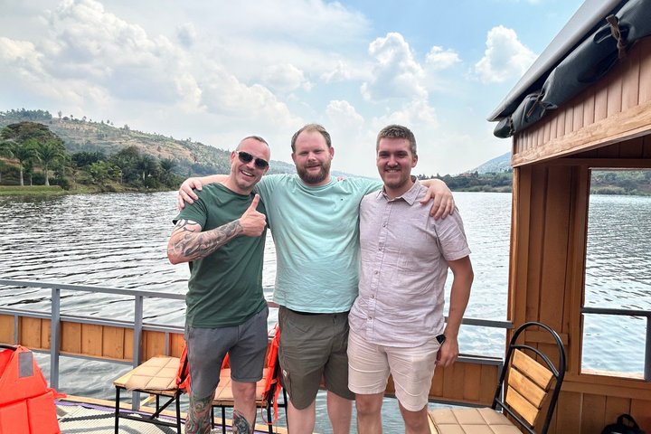 Kigali zum Kivu-See Tour Kaffeefarm Besuch und Bootsfahrt