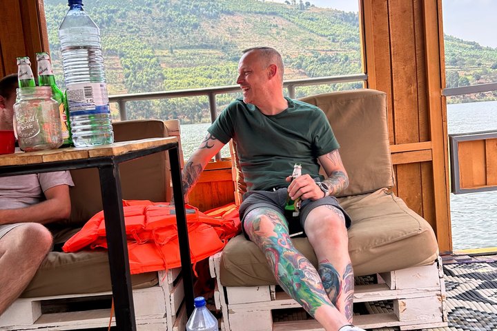 Kigali zum Kivu-See Tour Kaffeefarm Besuch und Bootsfahrt