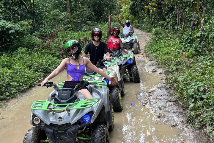 Tour en safari por la selva desde Montego Bay