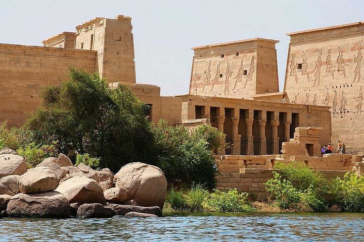 4 Tage Nilkreuzfahrt Assuan nach Luxor & Abu Simbel. Heißluftballon