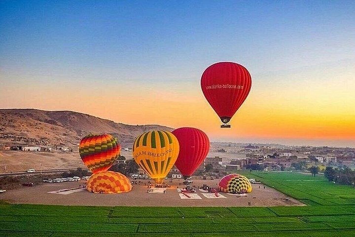 4 Tage Nilkreuzfahrt Assuan nach Luxor & Abu Simbel. Heißluftballon