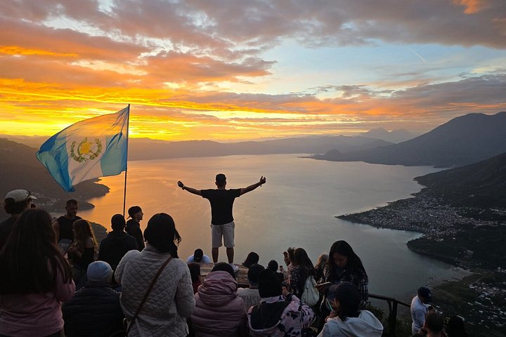 Escursione al Rostro Maya Naris del Indio per vedere l'alba.