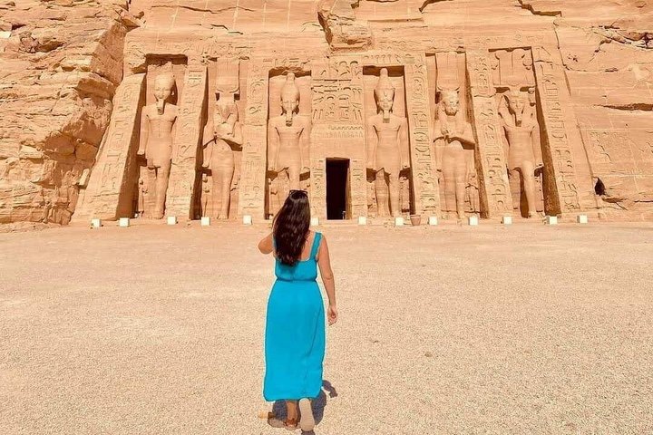 5 - Days Nile Cruise navigue Louxor à Assouan et Abu Simbel. Montgolfière
