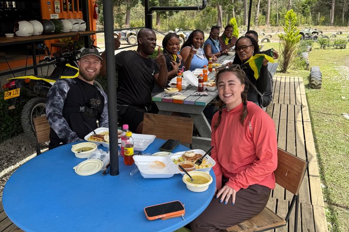 Escapade exclusive en montagne : Excursion en quad au départ de Medellín avec déjeuner