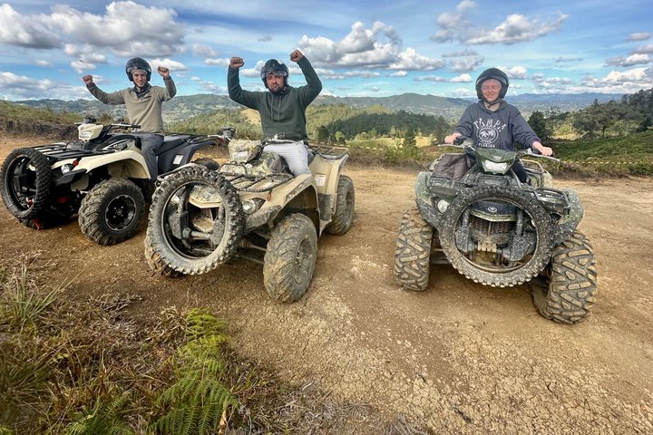 Escapade exclusive en montagne : Excursion en quad au départ de Medellín avec déjeuner