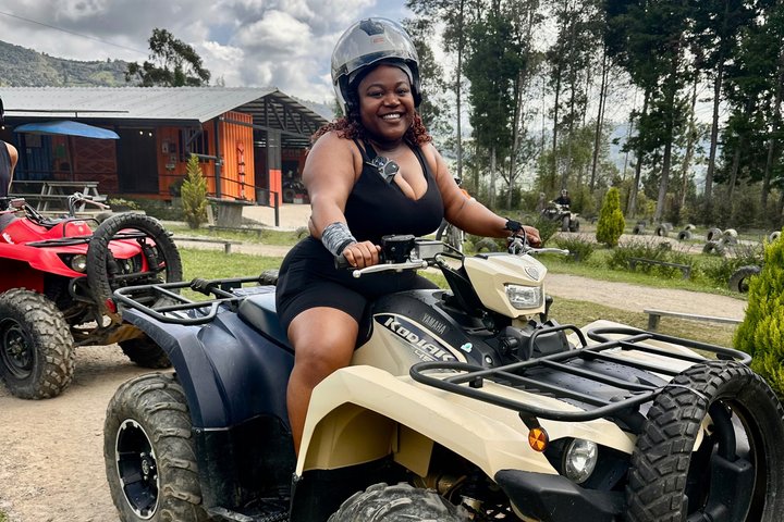 Escapade exclusive en montagne : Excursion en quad au départ de Medellín avec déjeuner