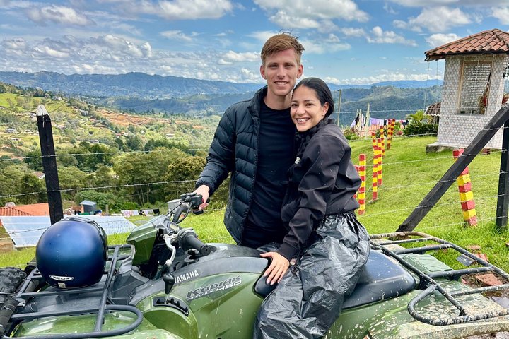 Escapade exclusive en montagne : Excursion en quad au départ de Medellín avec déjeuner