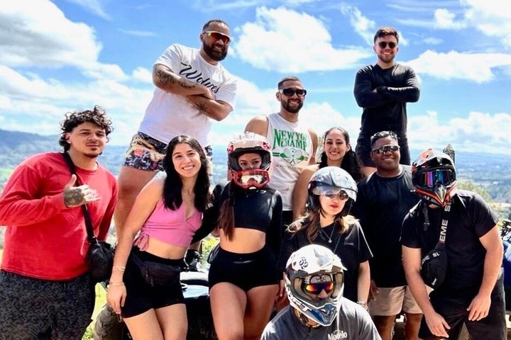 Escapade exclusive en montagne : Excursion en quad au départ de Medellín avec déjeuner