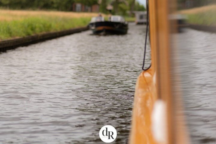 Giethoorn Rondvaart met Koffie en Stroopwafel