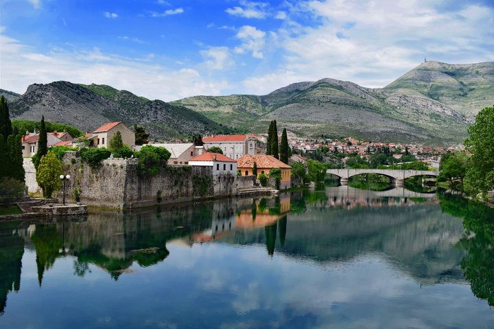 Trebinje Old Town – Patrimonio ottomano, Riverside & Particolarità locali