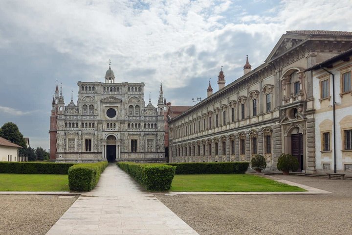 Hallo Pavia: Privater 2-Stunden-Einführungs-Stadtspaziergang mit Ortskundigem Reiseleiter