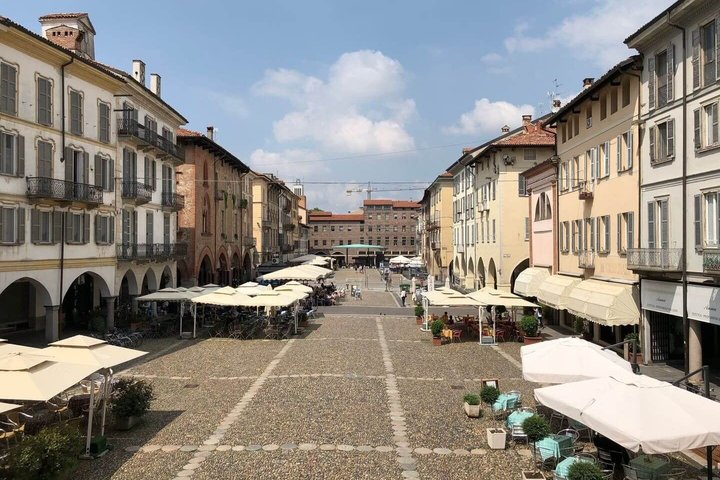 Hallo Pavia: Privater 2-Stunden-Einführungs-Stadtspaziergang mit Ortskundigem Reiseleiter