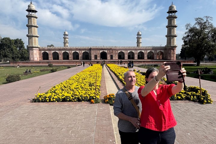 Private 2 - Excursão de um dia ao património, cultura e turismo de Lahore