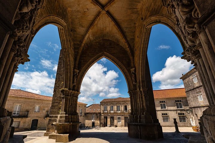 Hello Pontevedra: Privat 2 - Intro timers byvandring med lokal Vejleder