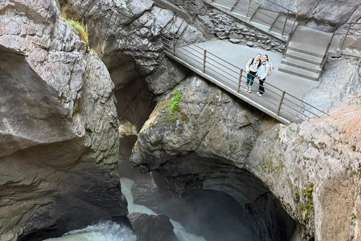 Wanderung Lauterbrunnen-Murren inkl. Trummelbach Wasserfälle Besuch