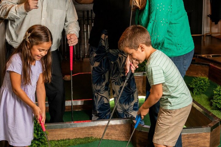 Den ganzen Tag unbegrenzt Minigolf und Spiele in Sacramento
