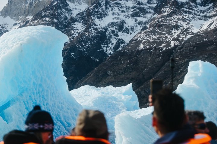 Croisière sur le glacier Grey avec prise en charge à Puerto Natales